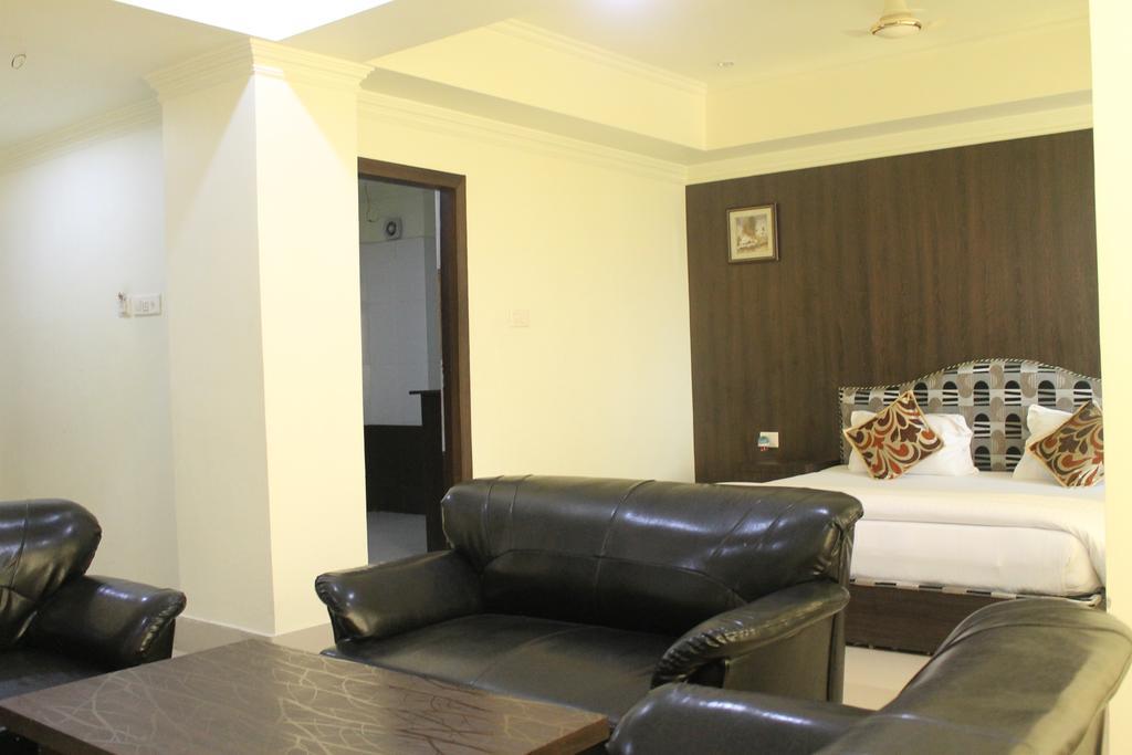 Bodhgaya Gautam Hotel Exterior photo
