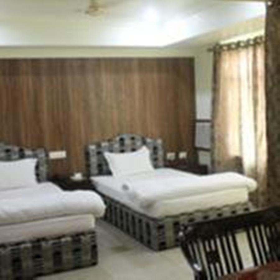 Bodhgaya Gautam Hotel Exterior photo